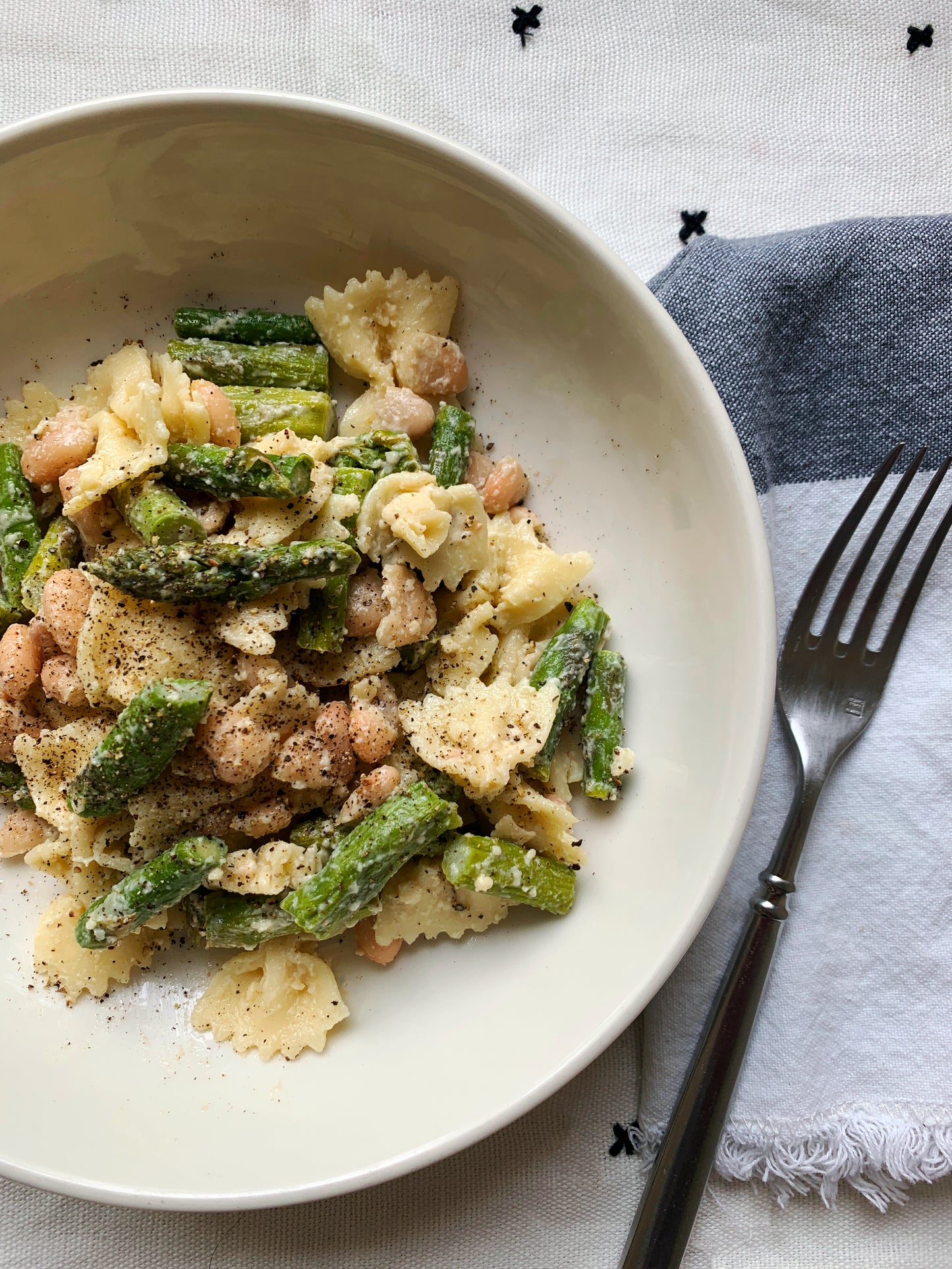 White Bean & Asparagus Pasta Salad